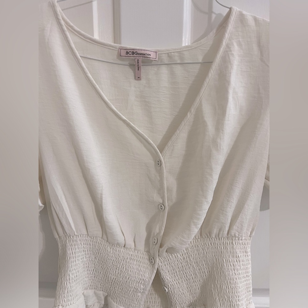 Bcbg womens top. Size medium. - Picture 2 of 4